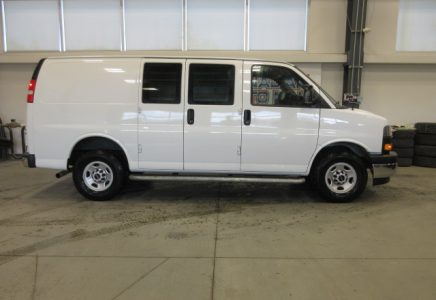 Image for used 2023 GMC SAVANA CARGO 2500 8