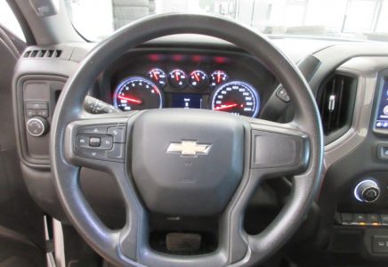 Image for used 2022 CHEVROLET SILVERADO 12