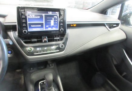 Image for used 2021 TOYOTA COROLLA SE 17